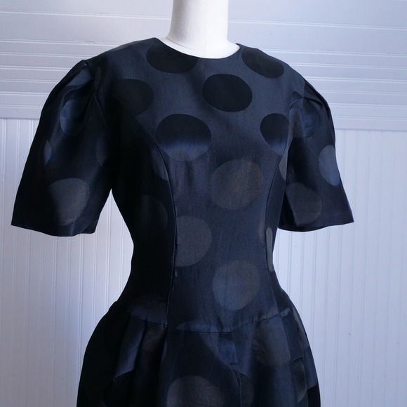 Fun 80s/90s Nipon Boutique giant polka dot monochromatic print black party dress - Picture 2 of 8